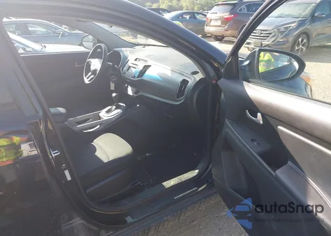 2016 Kia Sportage Lx z USA, uszkodzony, nr VIN KNDPBCAC5G7821499